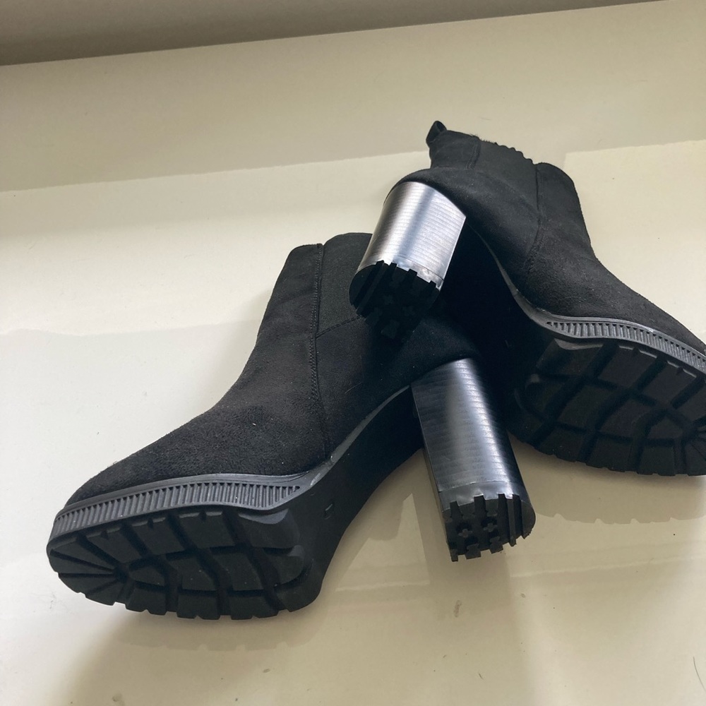Seven7 Suede Booties - Picture 4 of 5